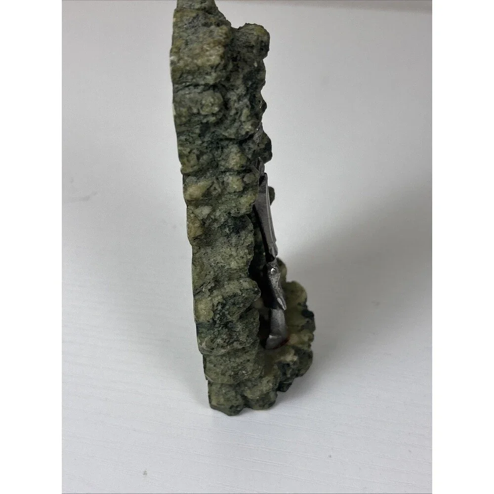 Lourdes Grotto Virgin Mary St Bernadette Freestanding Resin Metal 5